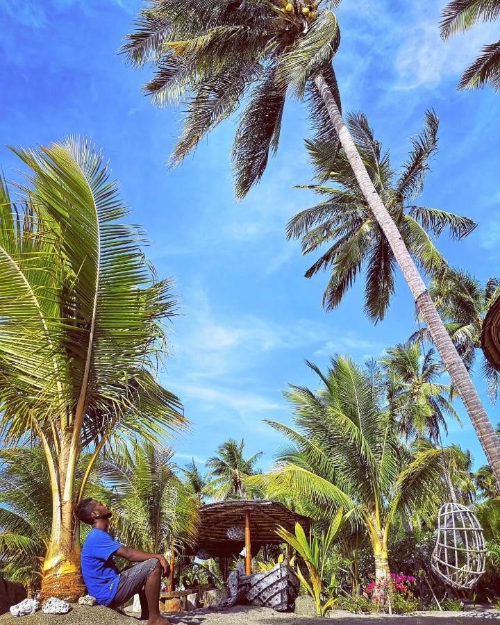 Coconut Garden Beach Resort Maumere Exterior photo
